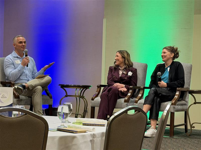 Chad Thies leading a panel at the omnify benefits forum