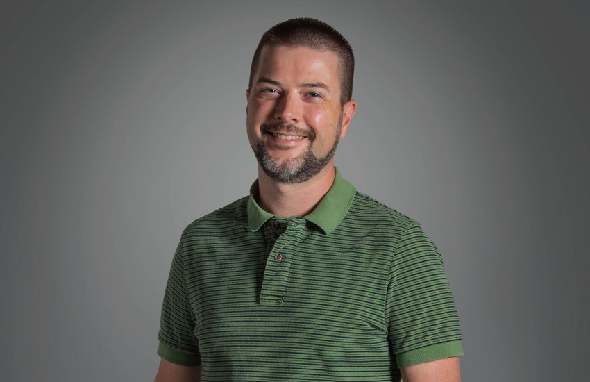 A headshot of Dave Hunt