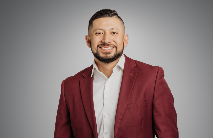 Tom Jara headshot 2025