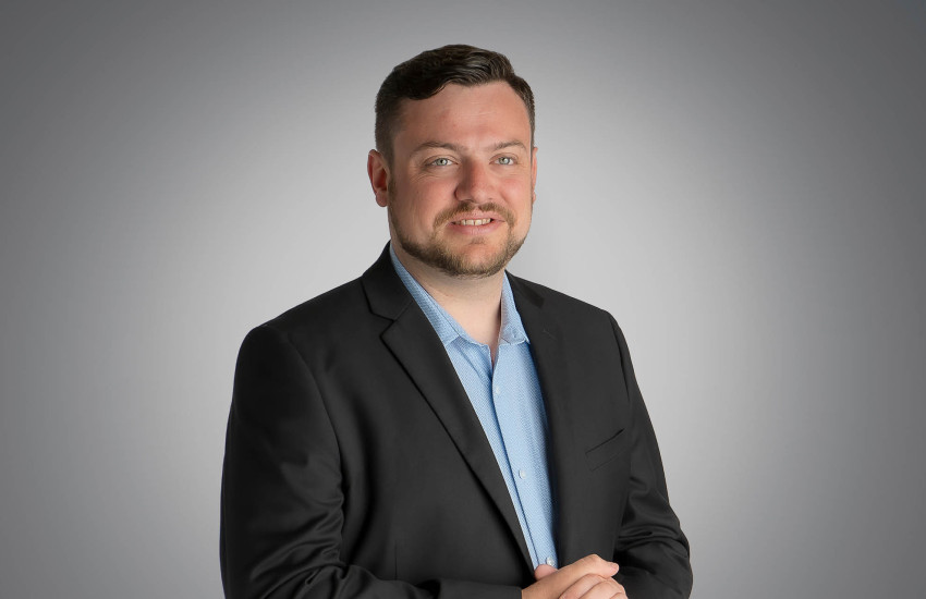 Seth Patrick headshot 2024