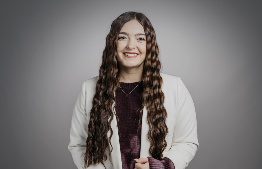 Haley Champoux headshot