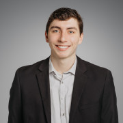 Dahrin Hernandez headshot 2023